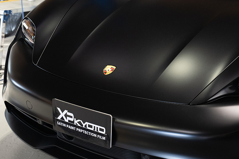 『STEALTH（ステルス）』は、近年流行のマットカラー（艶なし塗装）の車種に最適化されたペイントプロテクションフィルム（PPF）です。