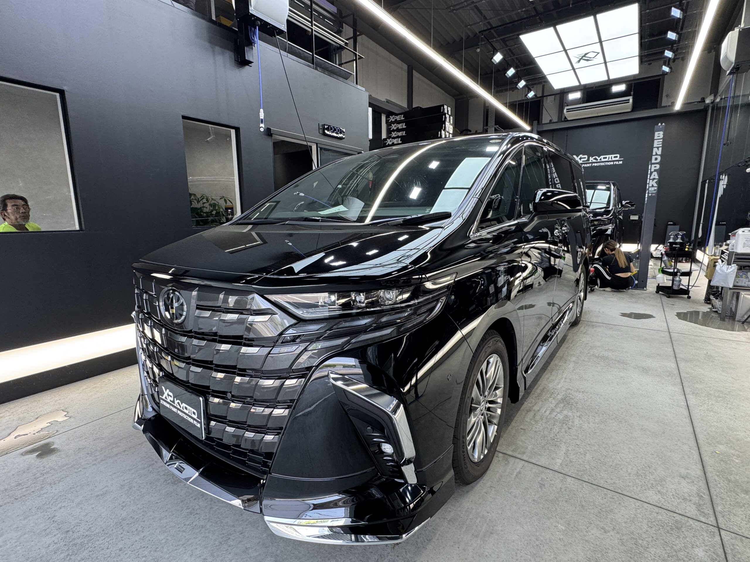 40 ALPHARD