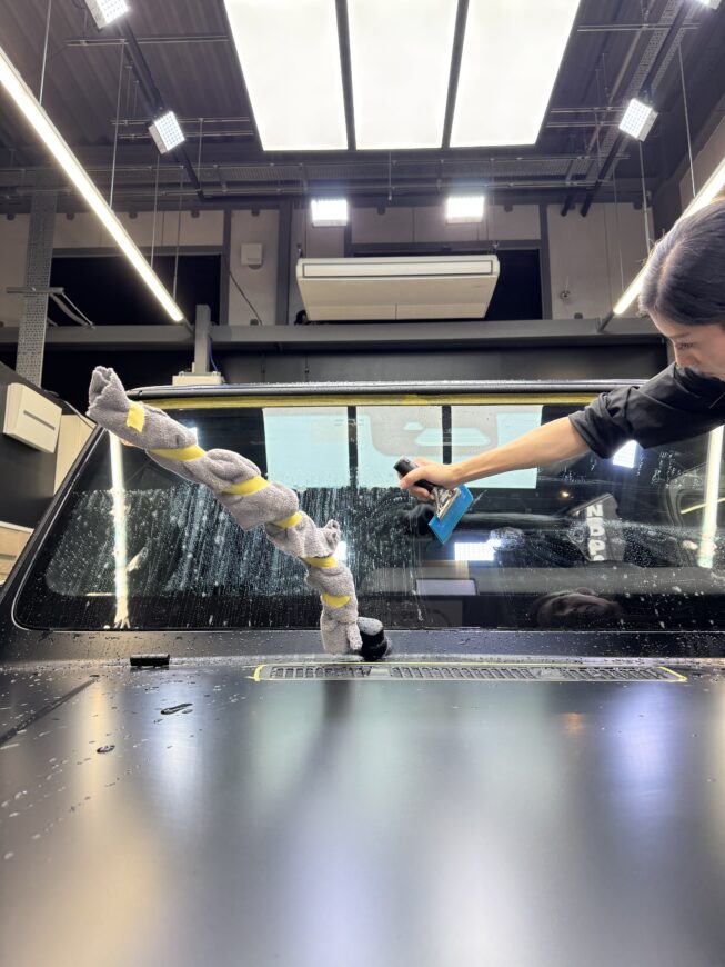 Gクラスウィンドウプロテクション